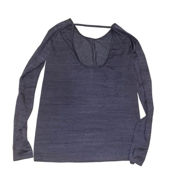 Women's Under Armour Gray Long Sleeve T-Shirt Size XS - Picture 2 of 5